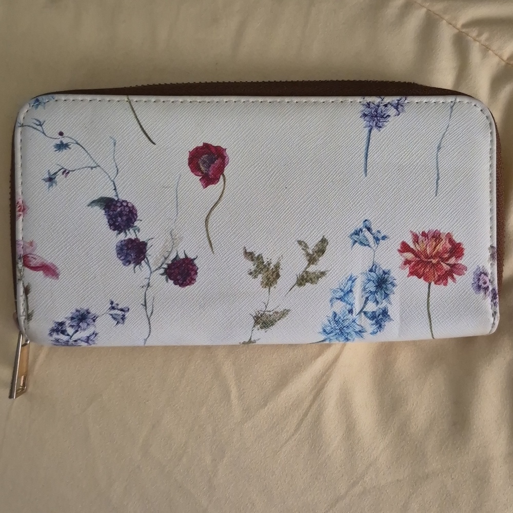 Atmosphere White Floral Zip-Around Vegan Leather Wallet